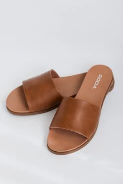 Sandy Sole Tan Slide Sandals