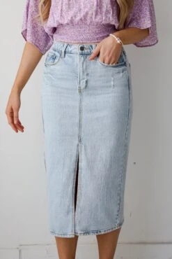 FINAL SALE - Darling Trend Light Wash Denim Midi Skirt -Trendy Clothing Store shopdressup denim mini skirt 3