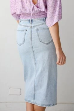 FINAL SALE - Darling Trend Light Wash Denim Midi Skirt -Trendy Clothing Store shopdressup denim mini skirt 7