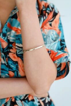 Kiara Gold Bangle Bracelet -Trendy Clothing Store shopdressup gold bangle bracelet 3