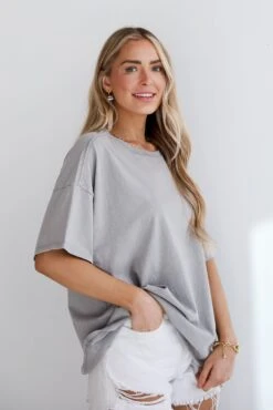 London Oversized Boyfriend Tee - DU DEAL -Trendy Clothing Store shopdressup oversized tee 15 707ee98a 9a95 4ab1 9194 b38dfa158883