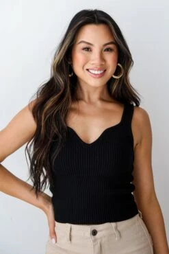 Breezy Pick Knit Tank -Trendy Clothing Store shopdressup ribbed cropped tank 2