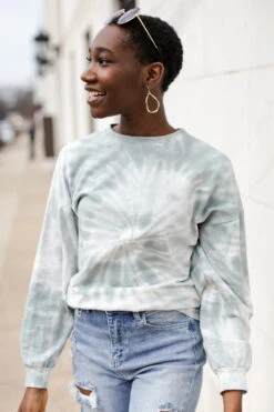 Taylor Oversized Tie-Dye Pullover -Trendy Clothing Store shopdressup tie dye pullover 16 17703.1624139955.1280.1280