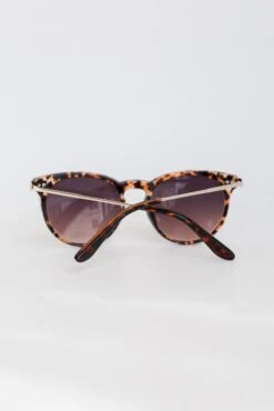 Always Your Favorite Tortoise Round Sunglasses -Trendy Clothing Store shopdressup tortoise sunglasses 15
