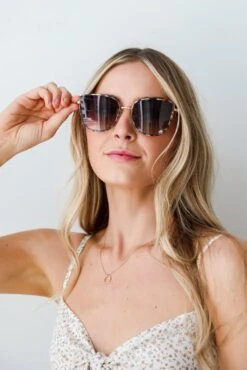 Edgy Intention Tortoise Cat Eye Sunglasses -Trendy Clothing Store shopdressup tortoise sunglasses 5