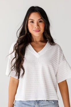 Caroline White Knit Tee -Trendy Clothing Store shopdressup white knit tee 3